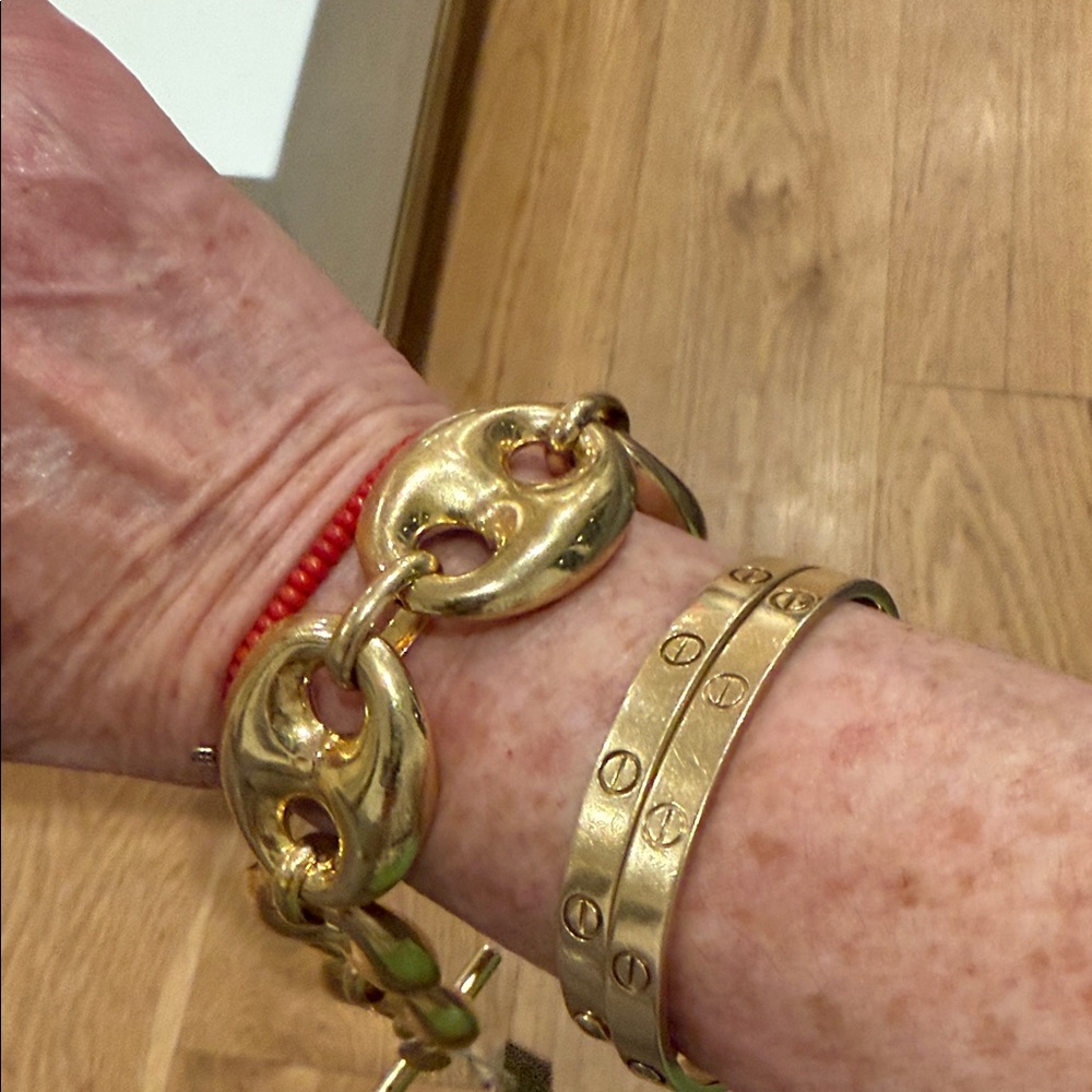 Gold Chain Key Holder - Picture 4 of 4